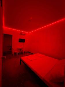 Red Eclipse Inn