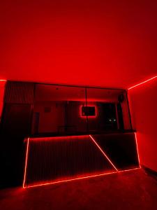 Red Eclipse Inn