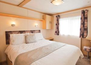 Longnor Wood Holiday Park