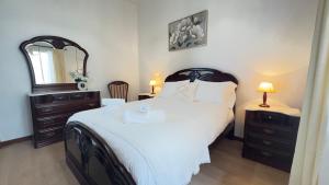 Traditional T2 Santana Central Hiking Apartment