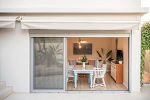 J&V Luxury Suites