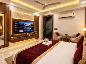 Hotel Montara Suite Near IGI Delhi Airport - Free Airport Pickup & Drop