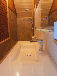 Avonest Eco Cottage Ella
