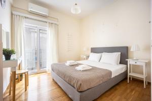 Acropolis Steps Retreat 2 Bedroom Apartment by WeHost Athens