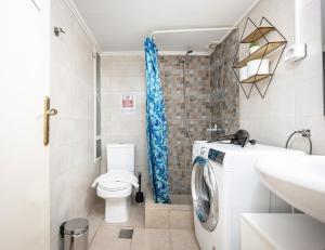 Acropolis Steps Retreat 2 Bedroom Apartment by WeHost Athens