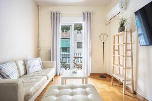 Acropolis Steps Retreat 2 Bedroom Apartment by WeHost Athens