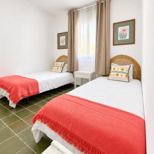2The Best Location - Las Américas & Parking
