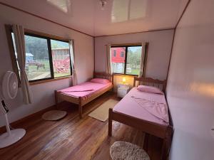 Mountain View Ranch - Jungle Cabin