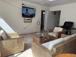 FULL HOUSE CON JACUZZI y ZONA BBQ