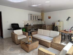 FULL HOUSE CON JACUZZI y ZONA BBQ