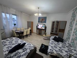Centrum 3 łóżka 2pokoje 55m ulica 14 lutego 1