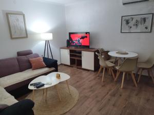 Andrija Home