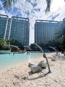 Azariah Suites - Azure Staycation