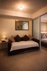 Azariah Suites - Azure Staycation