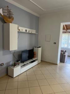 Ajsi House