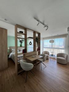 Premium designer studio apartment with garage MasMio