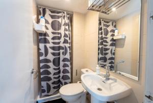 Central with charm and sea views