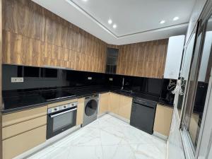 Luxurious River View Apartment Kenitra