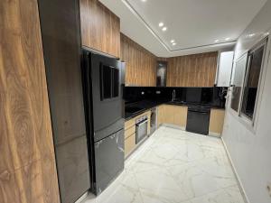 Luxurious River View Apartment Kenitra