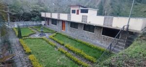 Bruneli House