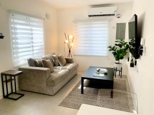 Modern 1 BedR Apt at Abia