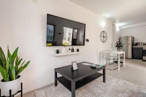 Modern 1 BedR Apt at Abia