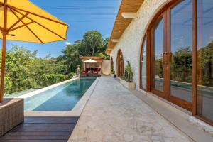 Villa Carpe Diem - Mediterranean 2BR with Jungle Views in Nyanyi