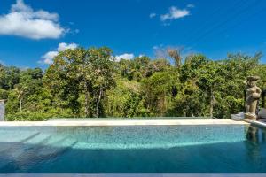 Villa Carpe Diem - Mediterranean 2BR with Jungle Views in Nyanyi