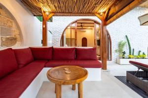 Villa Carpe Diem - Mediterranean 2BR with Jungle Views in Nyanyi