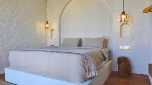 Villa Alora - Central & Spacious