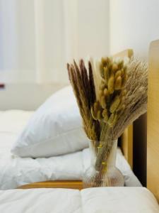 ONDA stay Entire Private House 10 min to AREX Hongdae 2 rooms, 4 queen beds