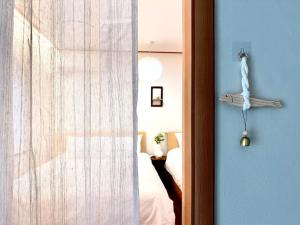 ONDA stay Entire Private House 10 min to AREX Hongdae 2 rooms, 4 queen beds
