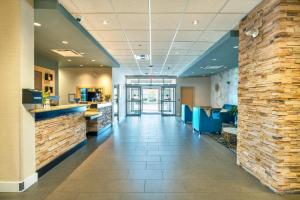 Comfort Inn & Suites Surrey