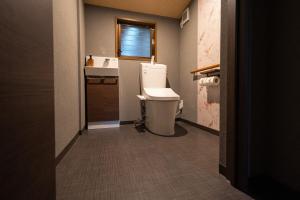 Traditional Machiya 164 sqm 6 min Walk to Station Direct Train to Kyoto Station