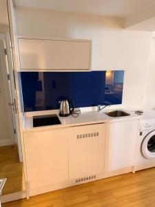 BlueWave Apartment