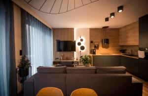 Dwupoziomowy Apartament z Jacuzzi w Szczyrku by Noclegi Renters