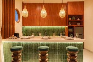 The Tidehouse - 3BR Wellness Villa 3 Min to Beach with Seaview