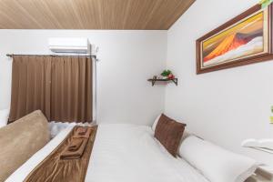 Fully renovated, 10 mins walk from Nishi-Shinjuku-Gochome Station, Good access to Shinjuku and Harajuku, For up to 7 people