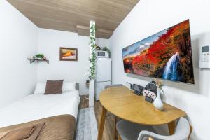 Fully renovated, 10 mins walk from Nishi-Shinjuku-Gochome Station, Good access to Shinjuku and Harajuku, For up to 7 people