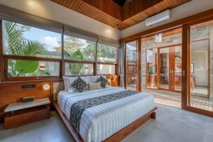 New 2BR villa Saradra, Rooftop & Rice Fields views