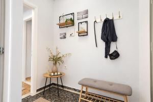 Cozy Urban Stay - Central 3BR