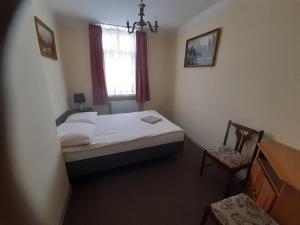 Hotel, Restauracja Chrobry Sylęcin