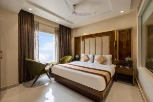 Hotel Grand Plaza - Near New Delhi Railway Station And Connaught Place - By M S Hospitality