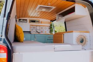 Camper Black