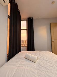 B-Makati 2BR River View , Full Kitchen , 2 Pools