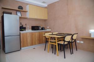 Studio good for 4 on Lacson St, downtown Bacolod