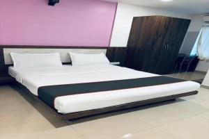 FabHotel Home Town