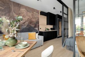 Comfortable Studio with Air Conditioning in Poznań by Noclegi Renters
