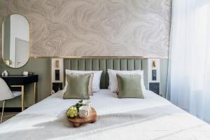 Royal Retreat Wellness Jacuzzi & Sauna