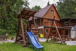 Chata Kamenár - 鲁容贝罗克